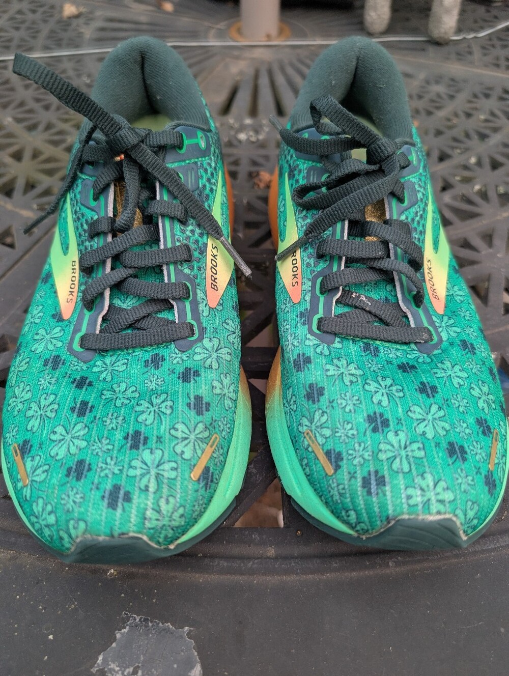 Brooks Ghost RUN LUCKY Irish Running Shoes Women’s Size 8 St Patrick’s Day - Picture 2 of 8